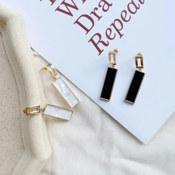 Elegant Black Enamel and Gold Open Rectangle 48x10mm Dangle Earrings - Picture 2 of 3